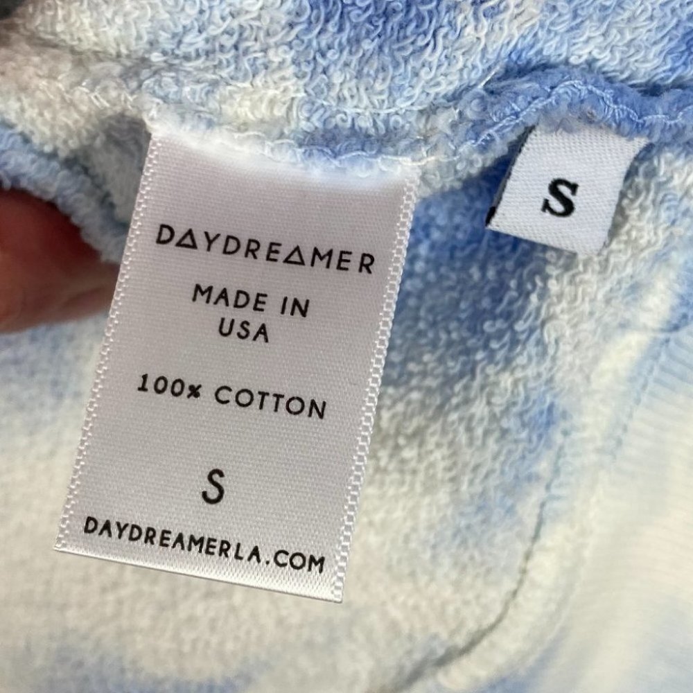 NEW Daydreamer Sunny People Tie Dye Crop Hoodie Periwinkle Cloud Size Small Boho - Picture 4 of 16